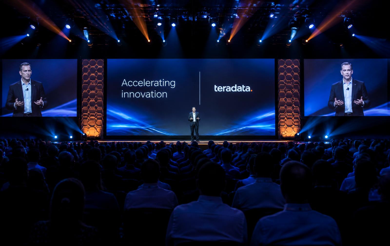 Corporate Summit Stage